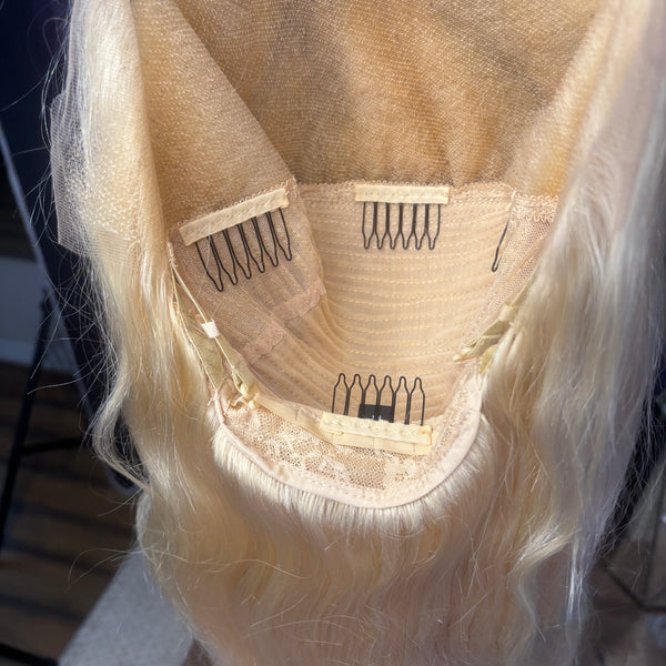 13x6 HD Lace Wig – Body Wave – Platinum Blonde – 16in – 180%