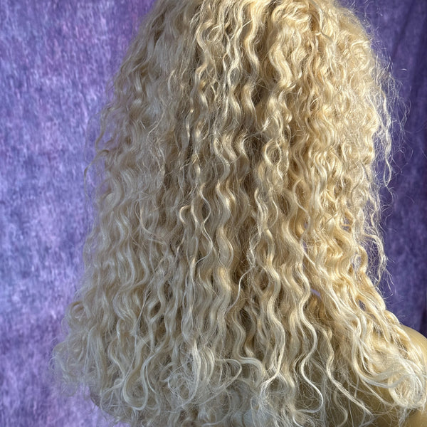 13x6 HD Lace Wig – DEEPWAVE – Platinum Blonde – 18in – 180%