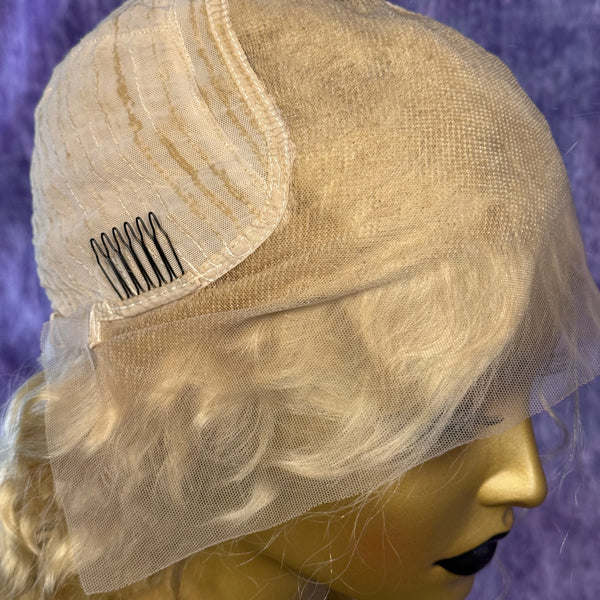 13x6 HD Lace Wig – DEEPWAVE – Platinum Blonde – 18in – 180%
