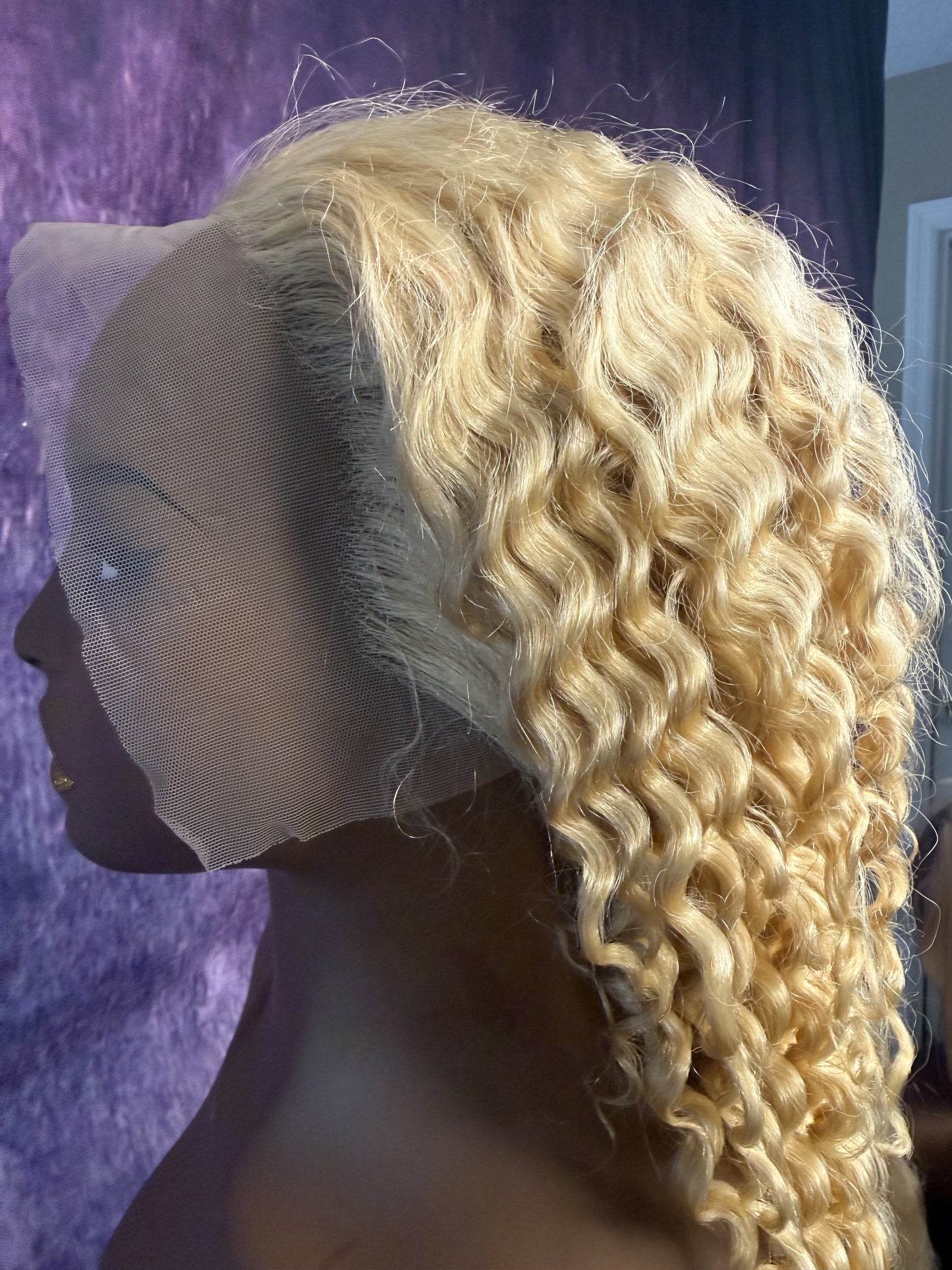 13x6 HD Lace Wig – Deep Wave – Platinum Blonde – 18in – 180%